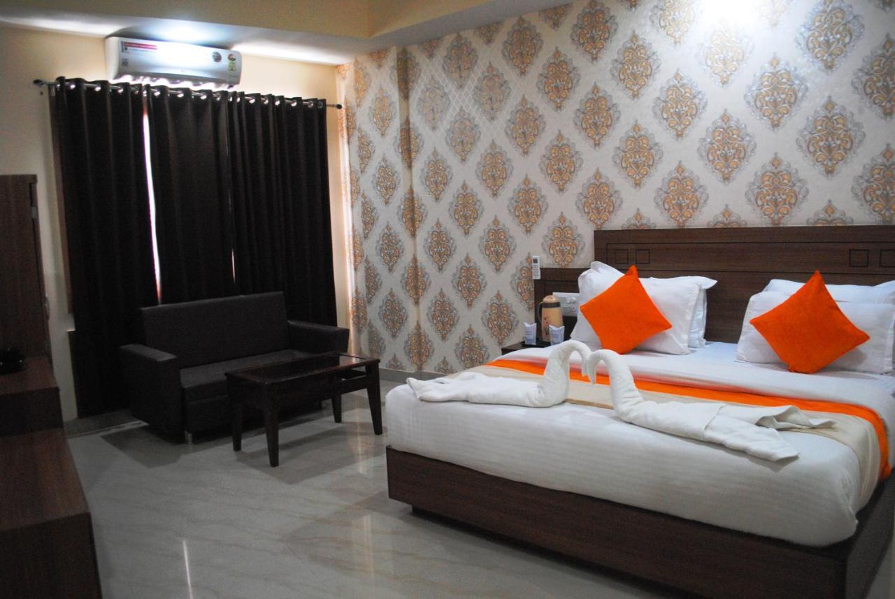 Hotel The Vaishno Devi Hills Katra  Exterior foto